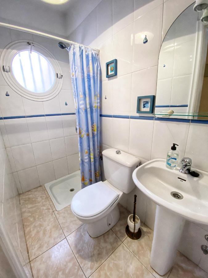 Hugo'S Holiday Apartment In Costa Del Silencio アロナ エクステリア 写真