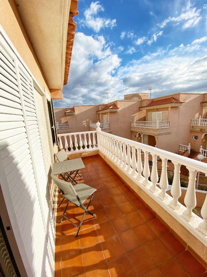 Hugo'S Holiday Apartment In Costa Del Silencio アロナ エクステリア 写真